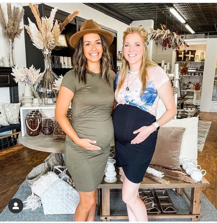 Kendra & Liz pregnant at the same time last summer